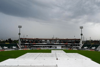 Heavy Downpour Holds Up Proceedings in Second Test