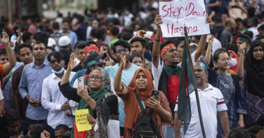 30 Injured in Protests Demanding Bangladeshi President Resign