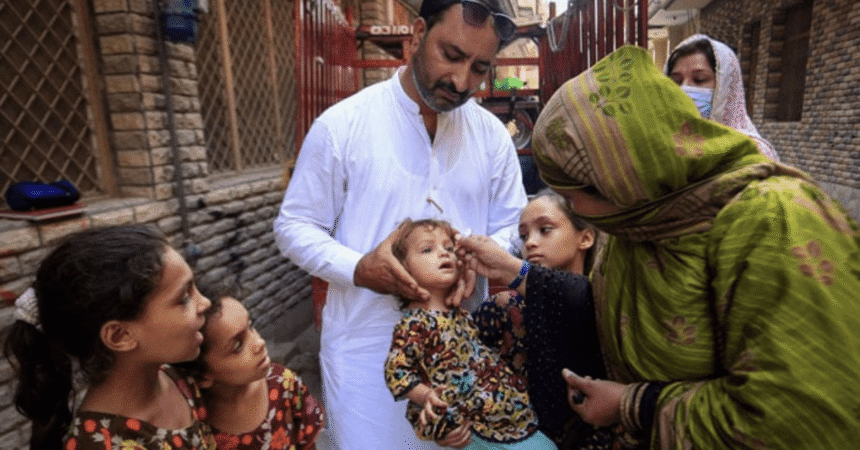 Two More Children Paralysed in Pakistan (1)