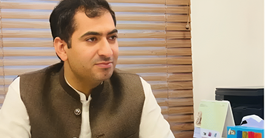 VIOLENCE ERUPTS ON HIGHWAY_Deputy Commissioner of Panjgur Slain